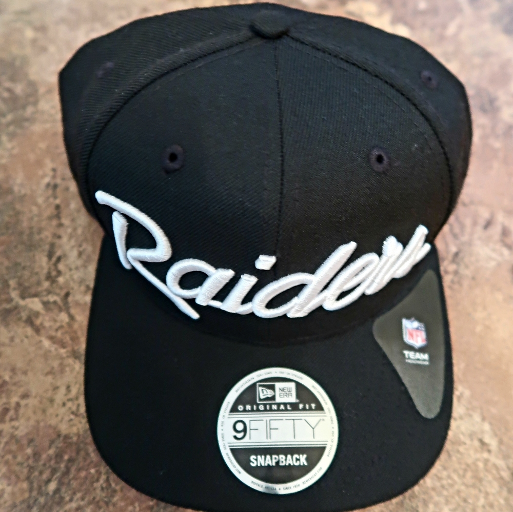 RAIDERS NFL Football NEW ERA Snapback BRAND NEW